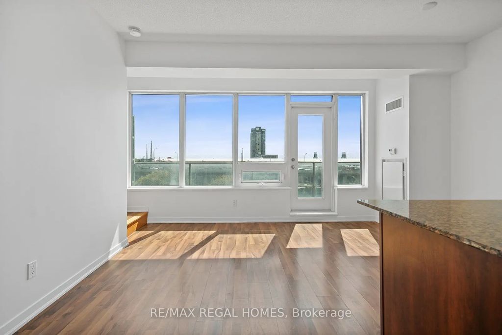 55 East Liberty Street 514, Toronto C01