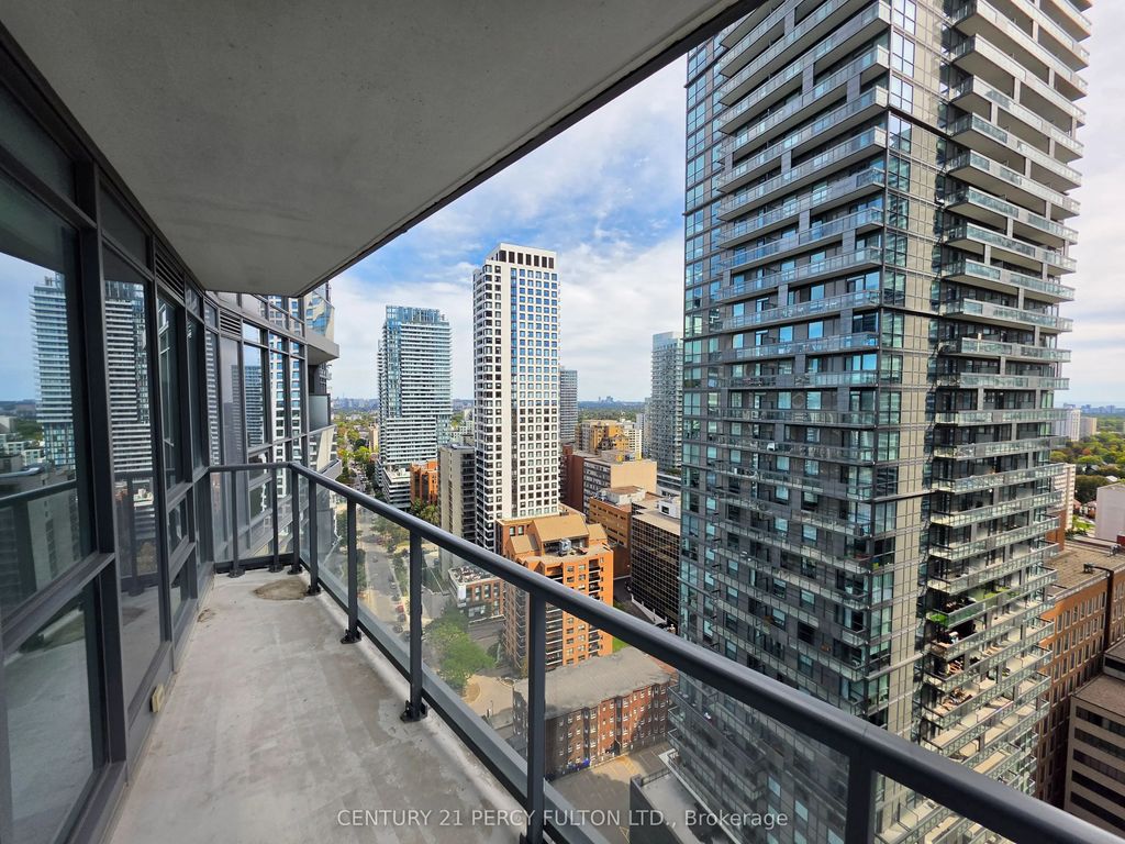 30 Roehampton Avenue 2402, Toronto C10