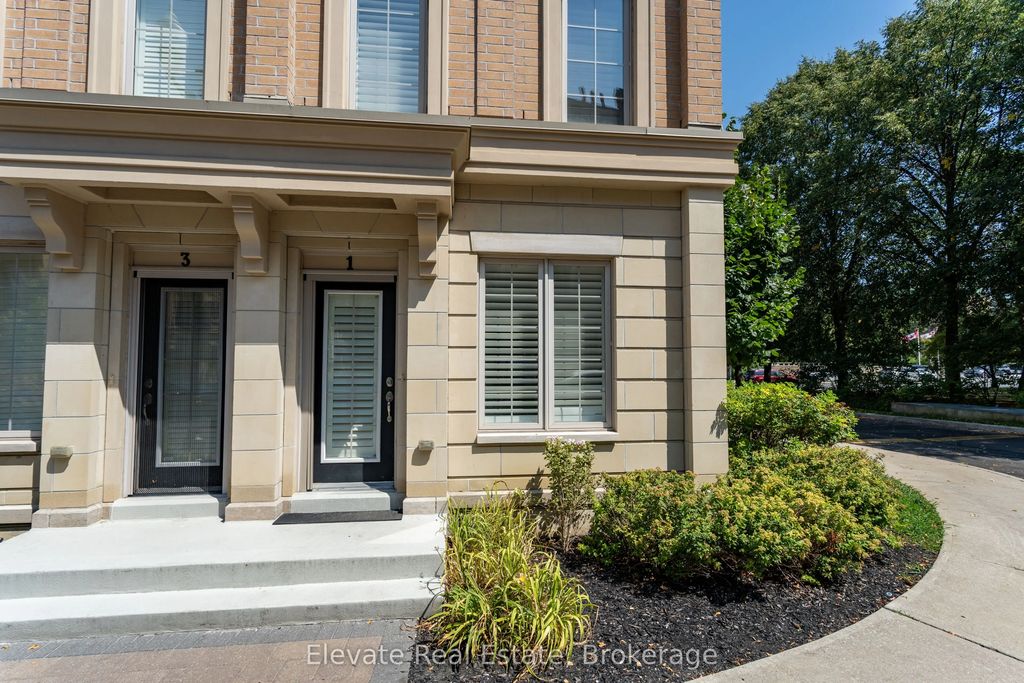 1 Hargrave Lane 1, Toronto C12