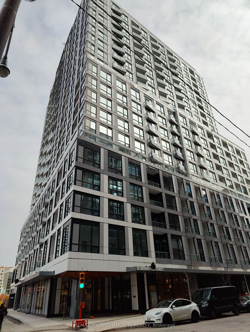 15 Richardson Street 2012, Toronto C08