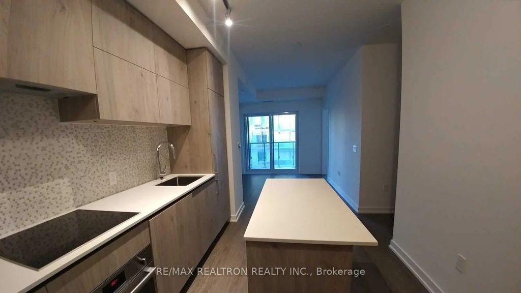 1 Yorkville Avenue 1207, Toronto C02