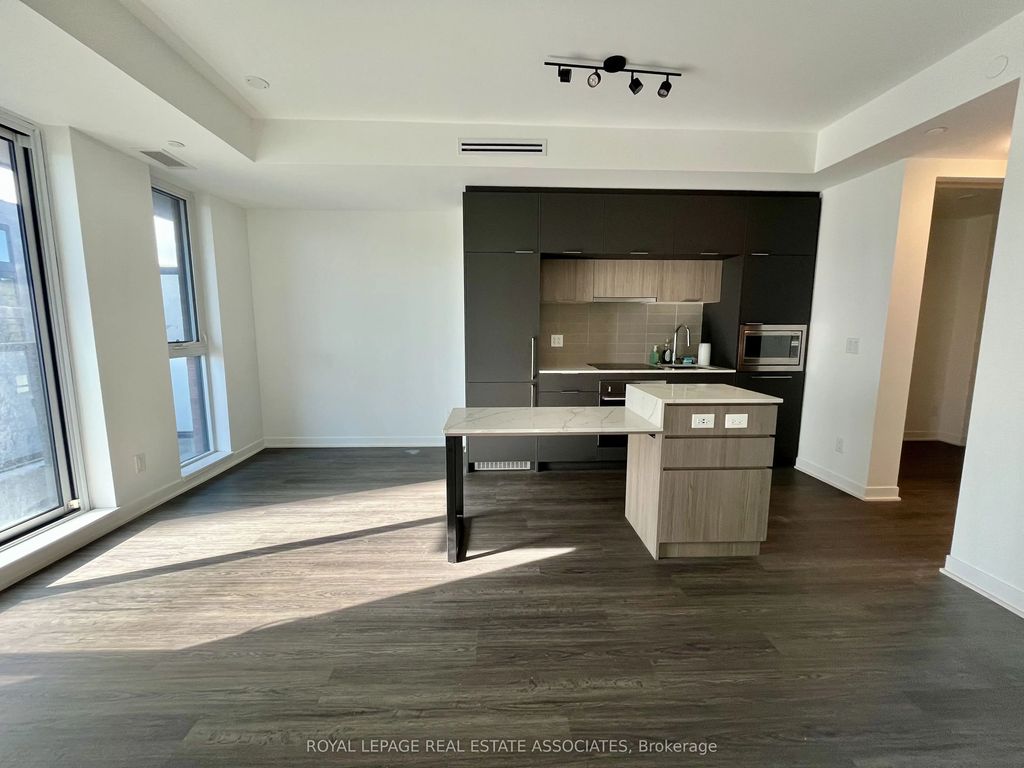 185 Alberta Avenue 409, Toronto C03