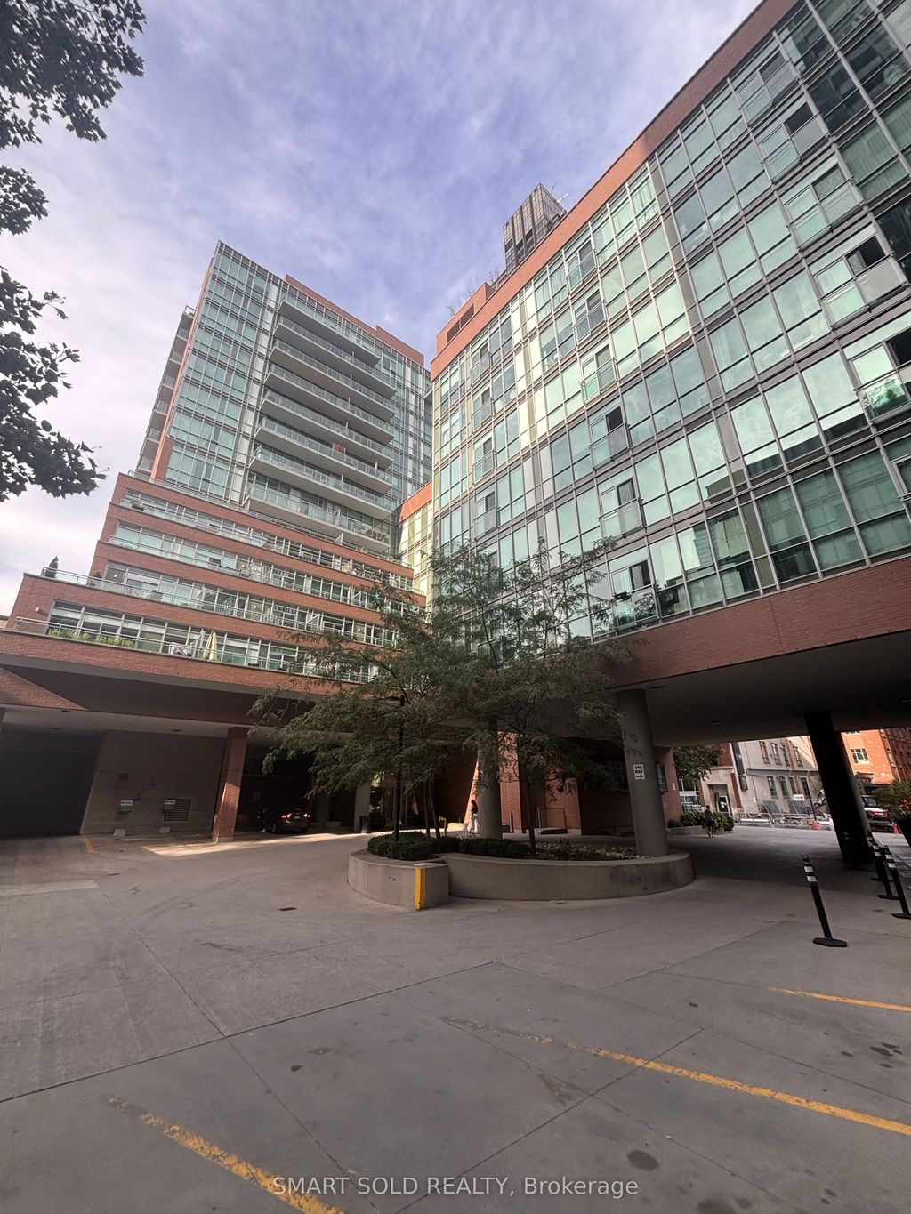 116 George Street N510, Toronto C08