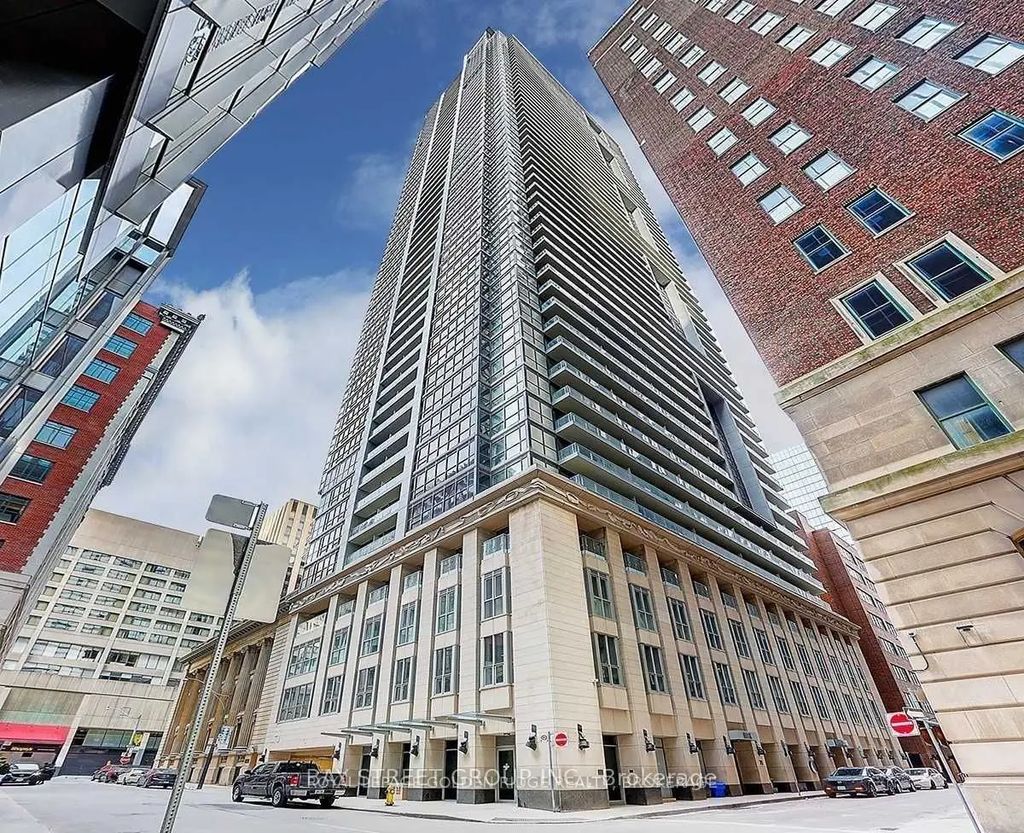 70 Temperance Street 4209, Toronto C01