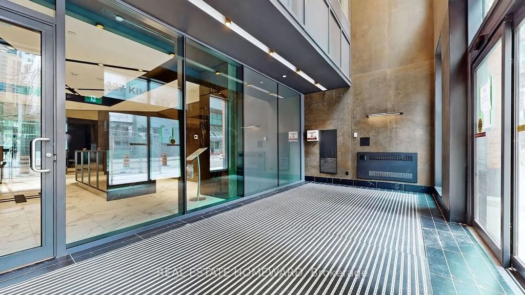 327 King Street W 2903, Toronto C01
