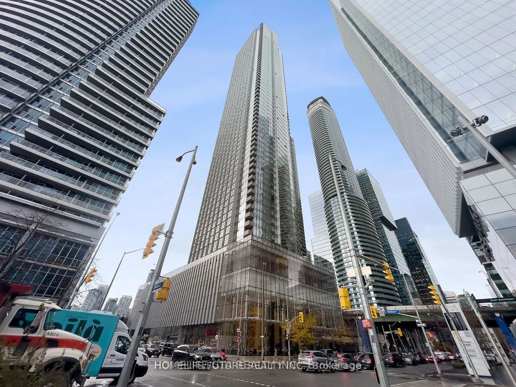 10 York Street 5307, Toronto C01