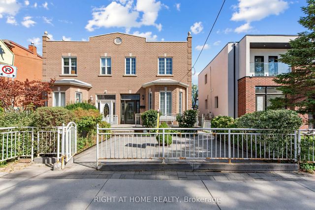 147 Dovercourt Road, Toronto C01
