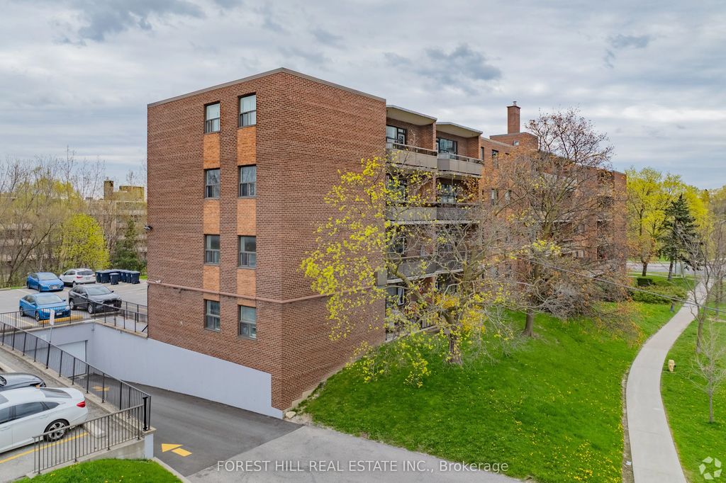 32 Clayland Drive 207, Toronto C13