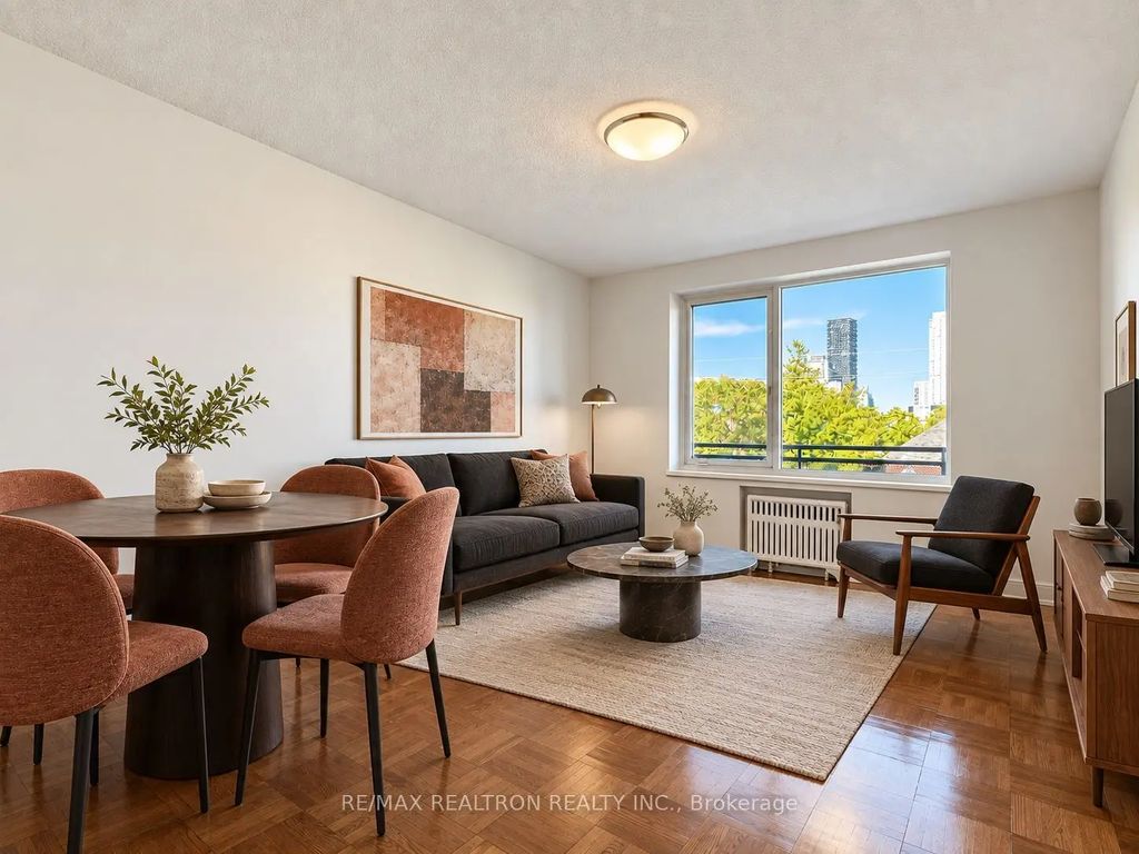 990 Avenue Road 310, Toronto C03