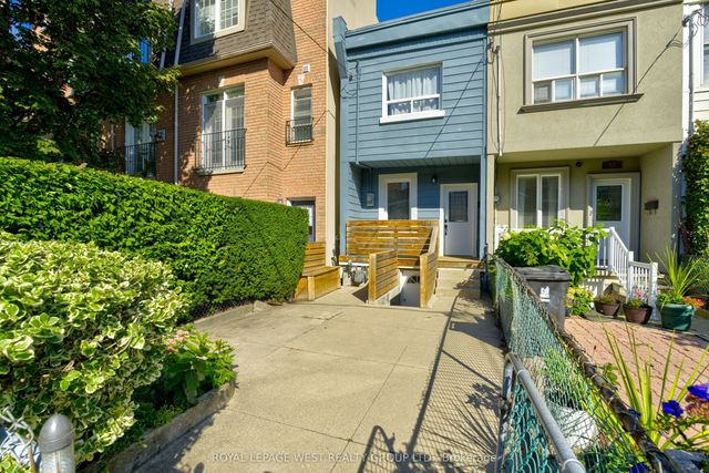 44 Fisher Street, Toronto C01