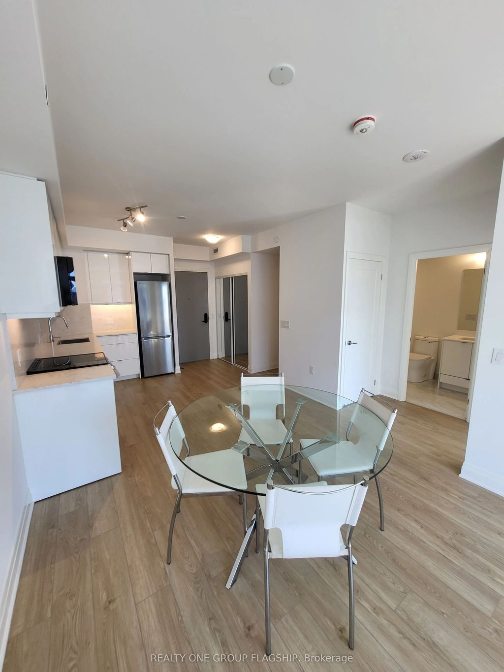 700 W Sheppard Avenue W 618, Toronto C06