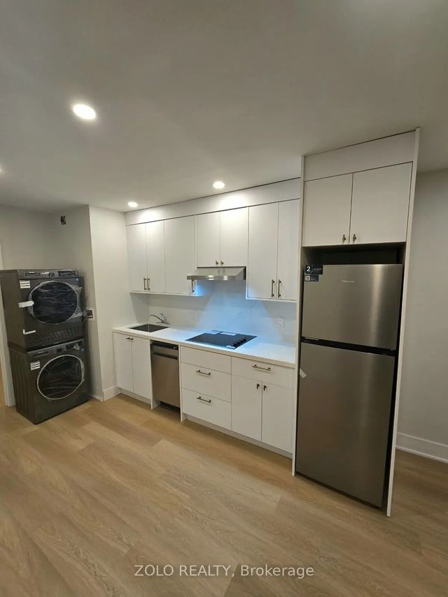 3525 Bathurst Street N #2, Toronto C04