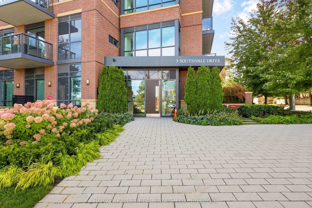 3 Southvale Drive 401, Toronto C11