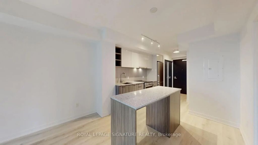 31 Tippett Road 543, Toronto C06