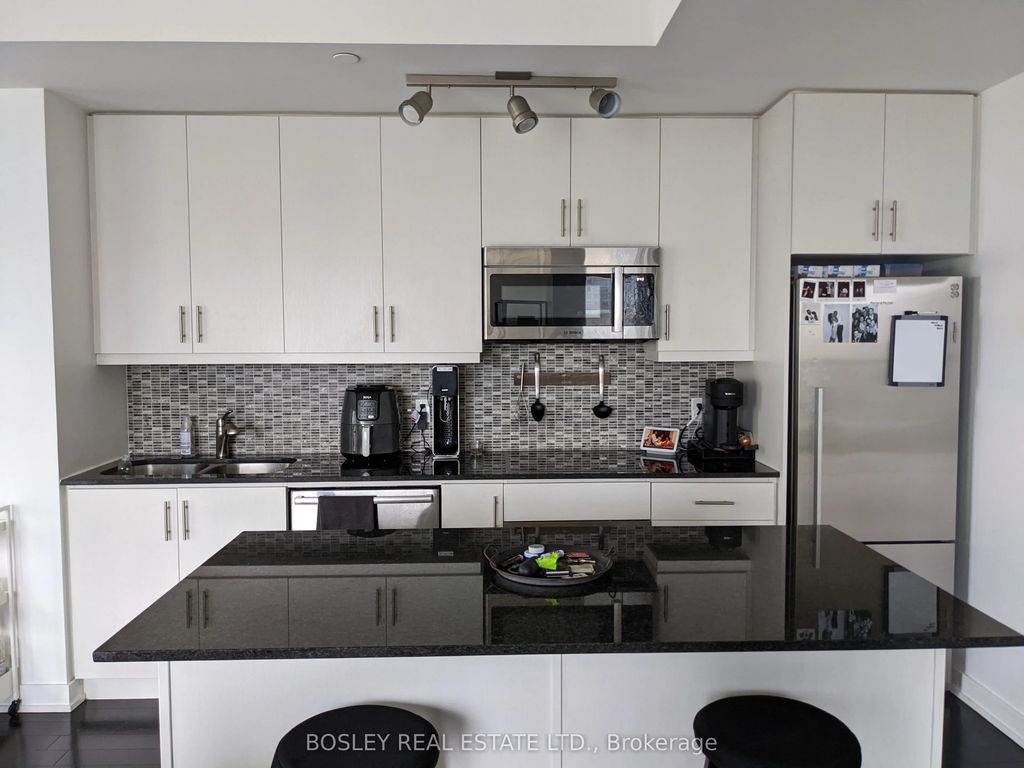 1 The Esplanade Avenue 1806, Toronto C08