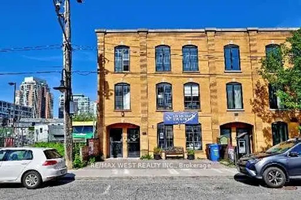 31 Atlantic Avenue Upper, Toronto C01