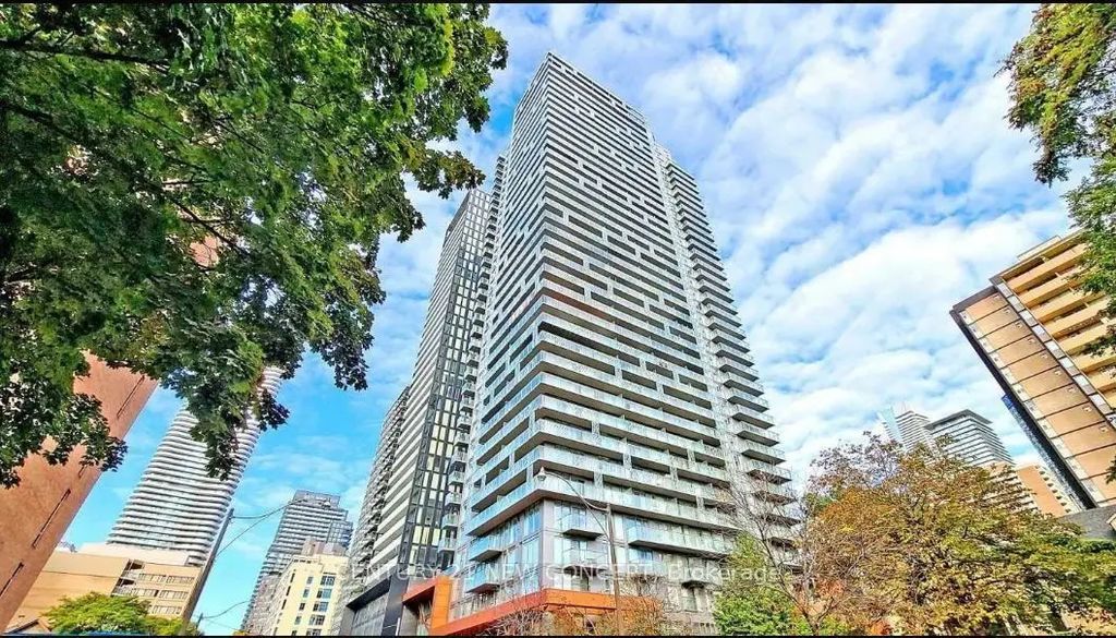 50 Wellesley Street E 3211, Toronto C08