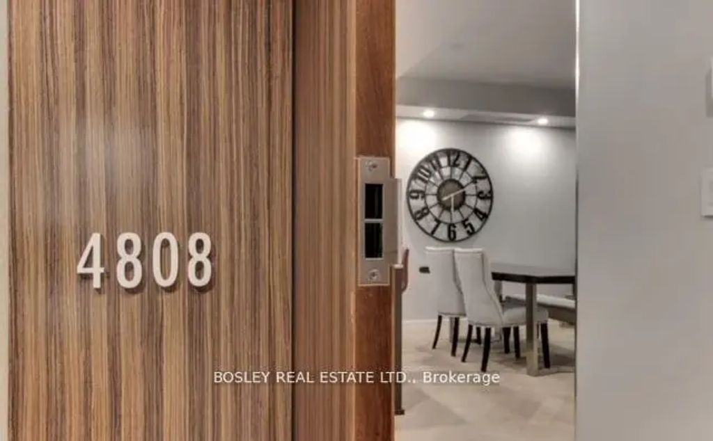 180 University Avenue 4808, Toronto C01