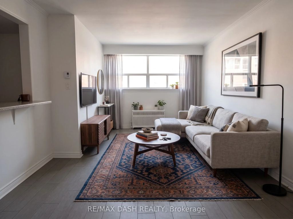 50 Neptune Drive B1, Toronto C04