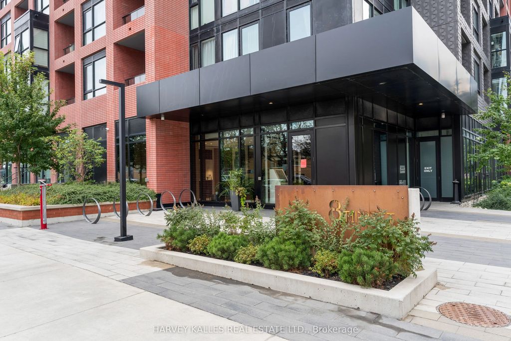 8 Tippett Road 1105, Toronto C06