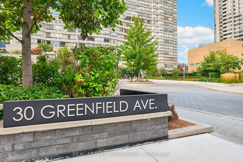 30 Greenfield Avenue 1803, Toronto C14