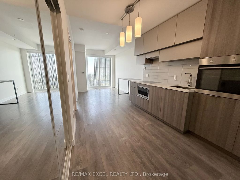 8 Eglinton Avenue E 5603, Toronto C10
