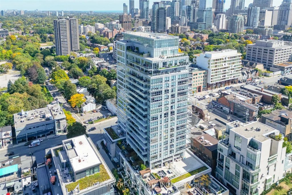 170 Avenue Road 206, Toronto C02