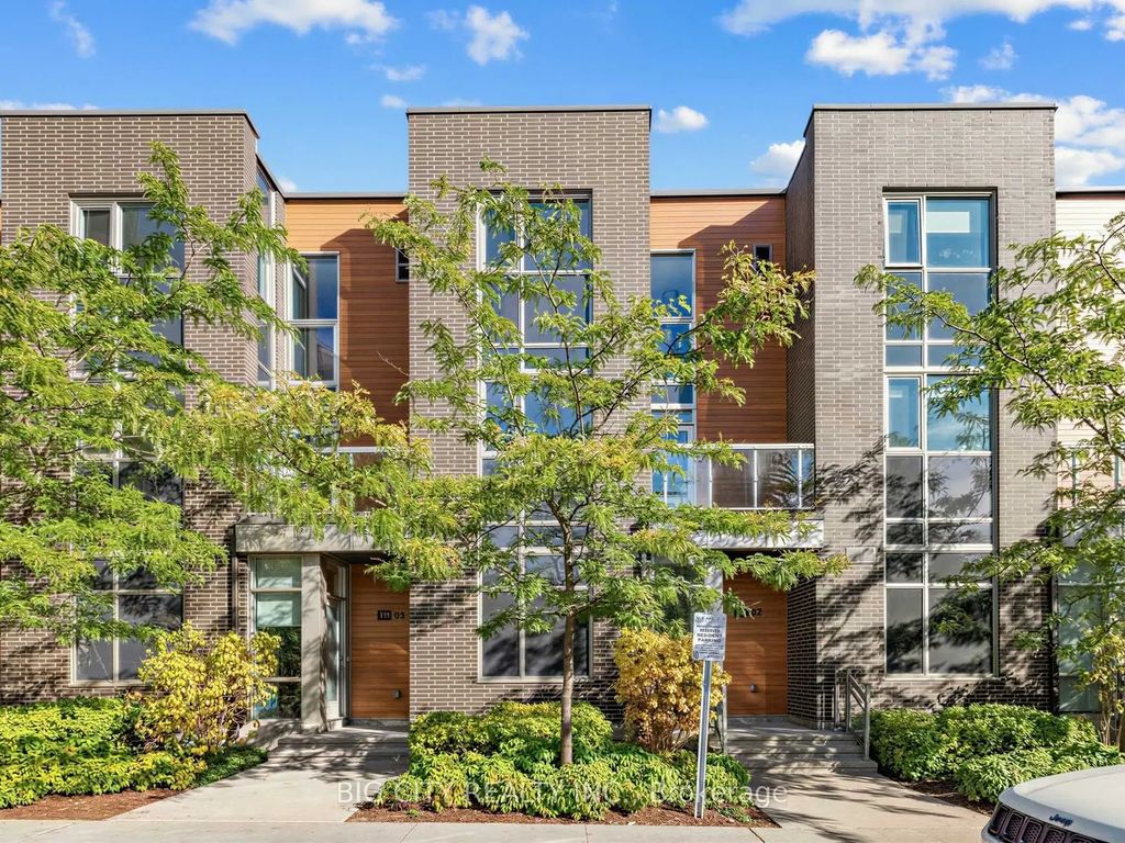 123 Parkway Forest Drive Th04, Toronto C15