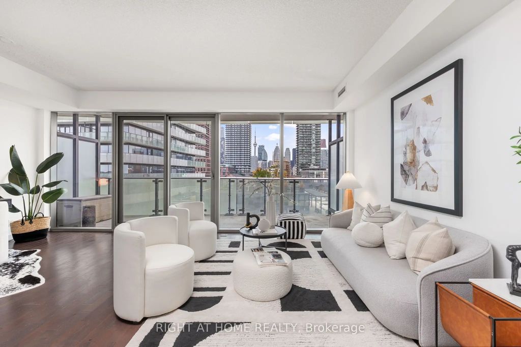 390 Cherry Street 701, Toronto C08