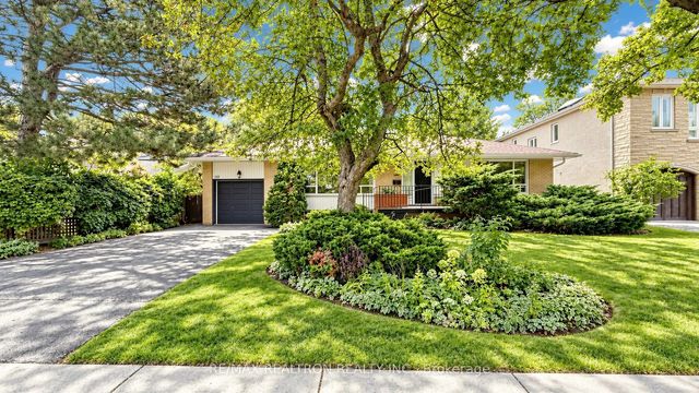 199 Lord Seaton Road, Toronto C12