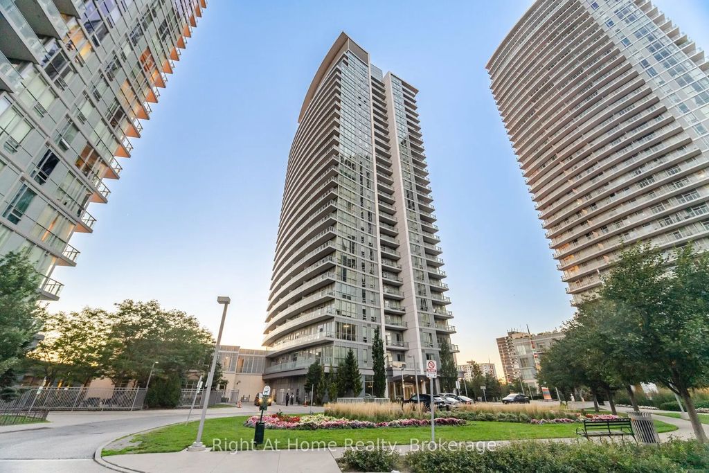 66 Forest Manor Road 111, Toronto C15