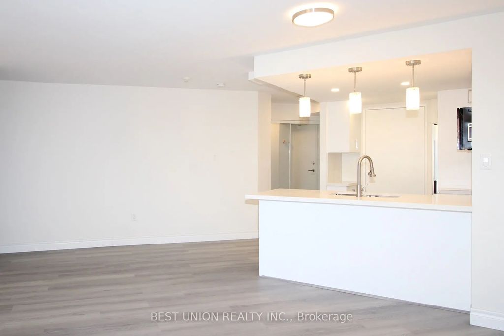 77 Maitland Place 1209, Toronto C08