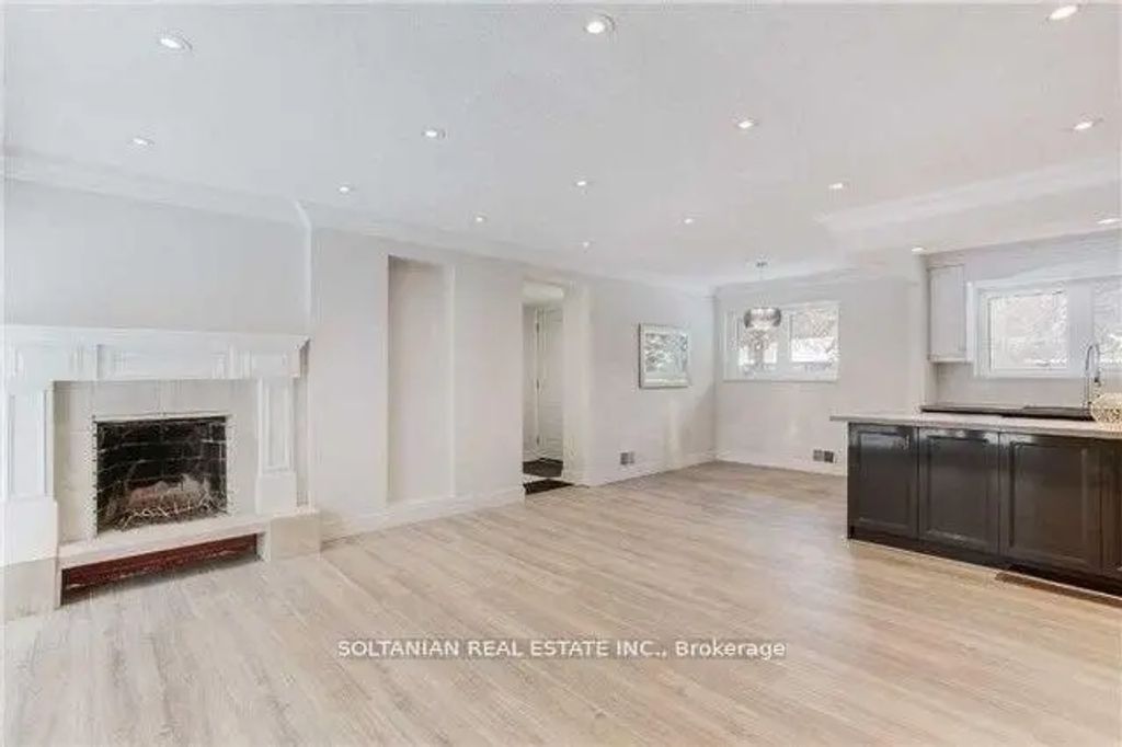 44 Tremont Crescent, Toronto C13