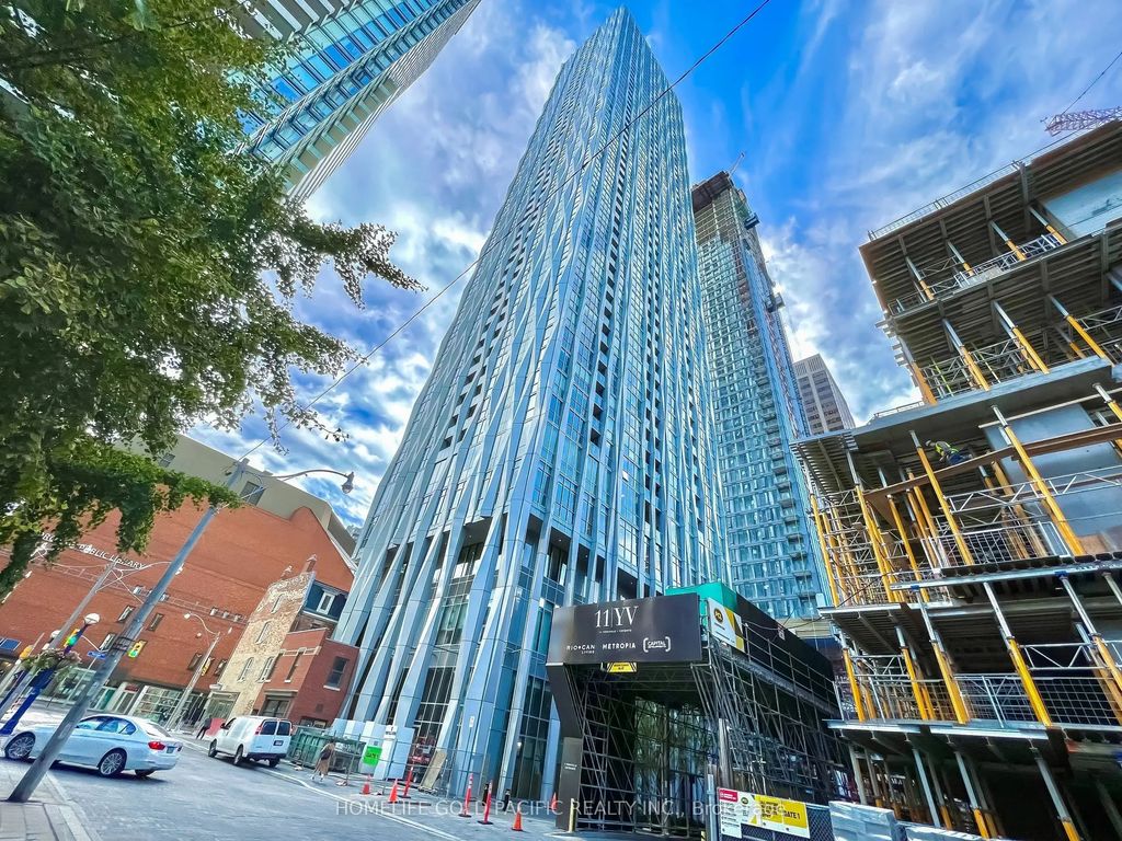 1 Yorkville Avenue 4612, Toronto C02