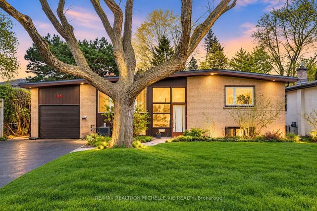 85 Three Valleys Drive, Toronto C13