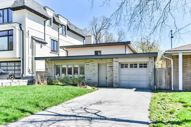 447 Glengrove Avenue W, Toronto C04