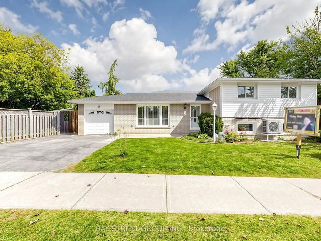 1 Lesgay Crescent, Toronto C15