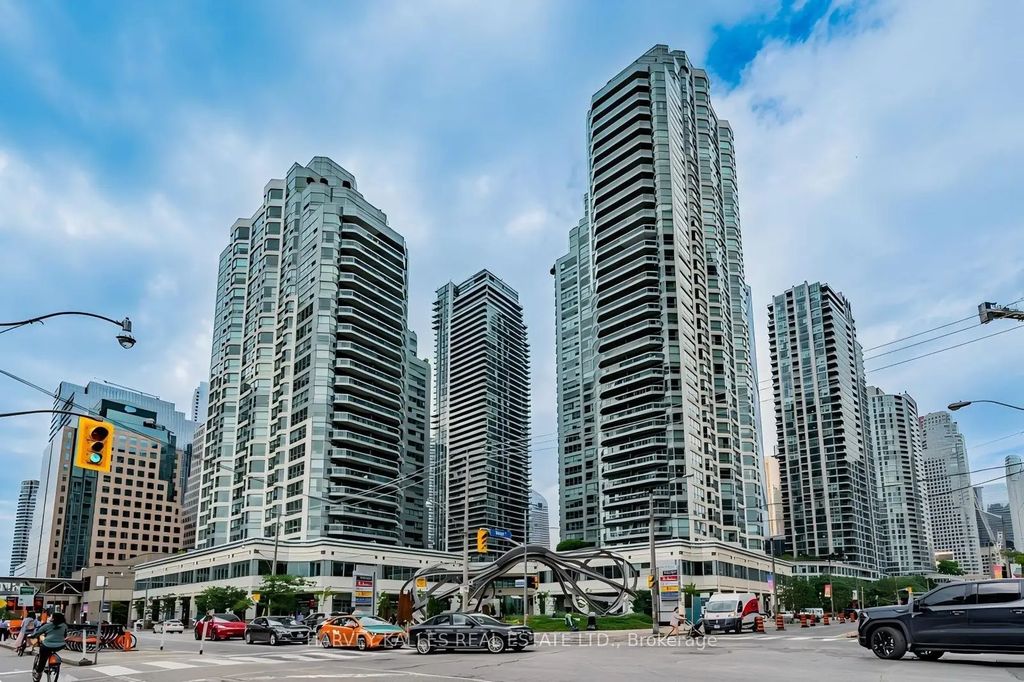 10 Yonge Street 705, Toronto C01