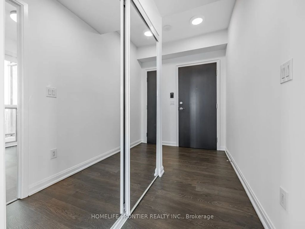 9 Bogert Avenue 2903, Toronto C07