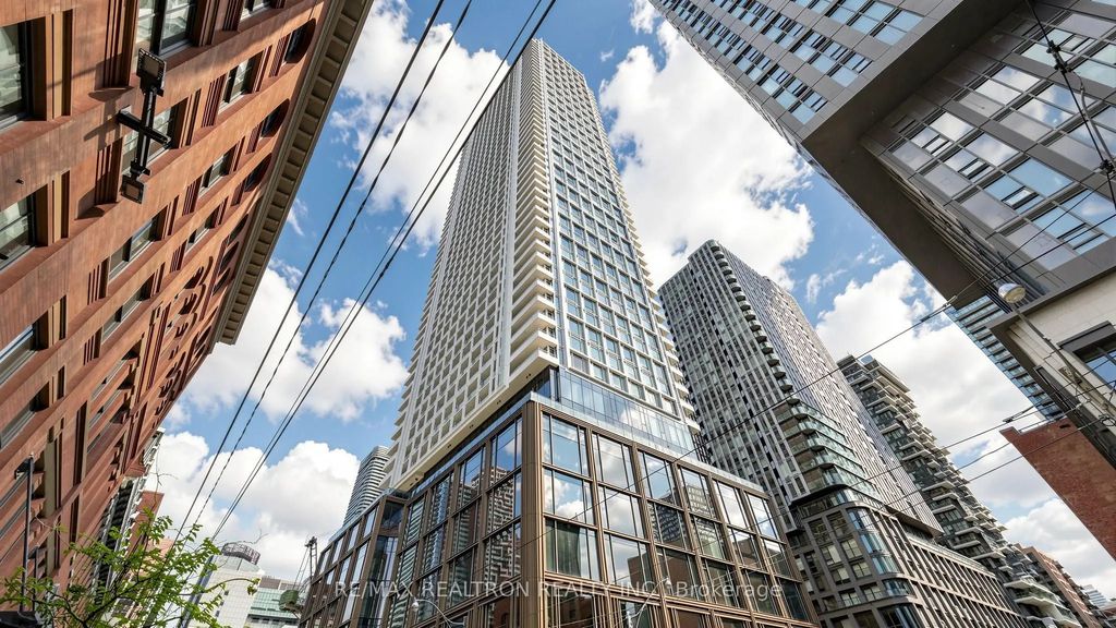 88 Queen Street 5807, Toronto C08