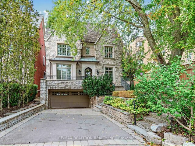 516 Vesta Drive, Toronto C03