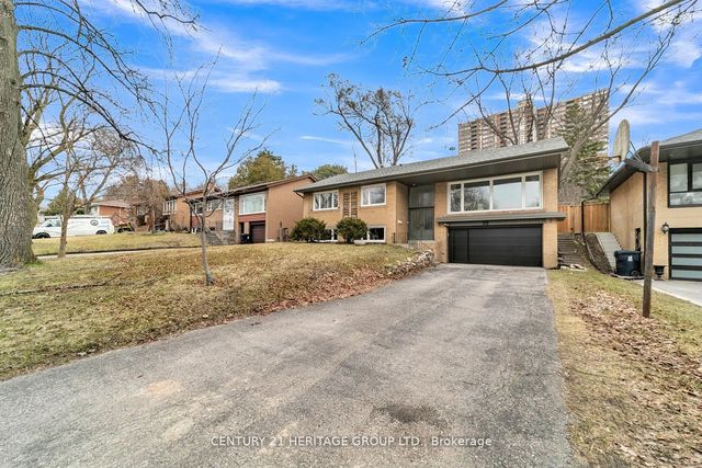 31 Larabee Crescent Bsmt, Toronto C13