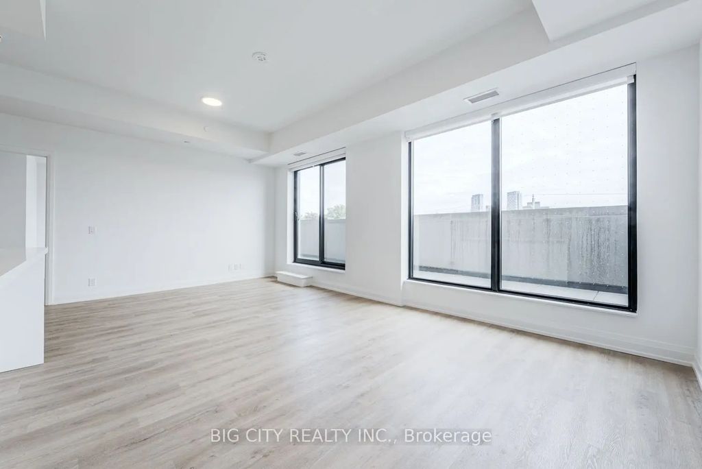36 Brentcliffe Road 209, Toronto C11