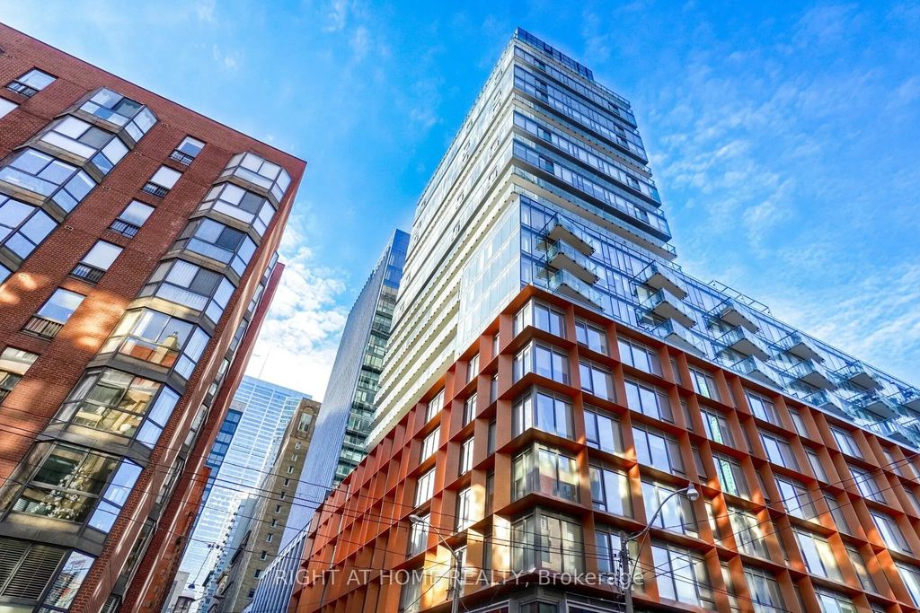 60 Colborne Street 1407, Toronto C08