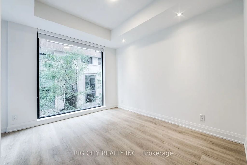 36 Brentcliffe Road M05, Toronto C11