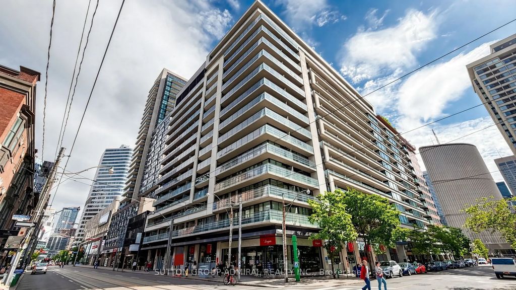 111 Elizabeth Street 922, Toronto C01
