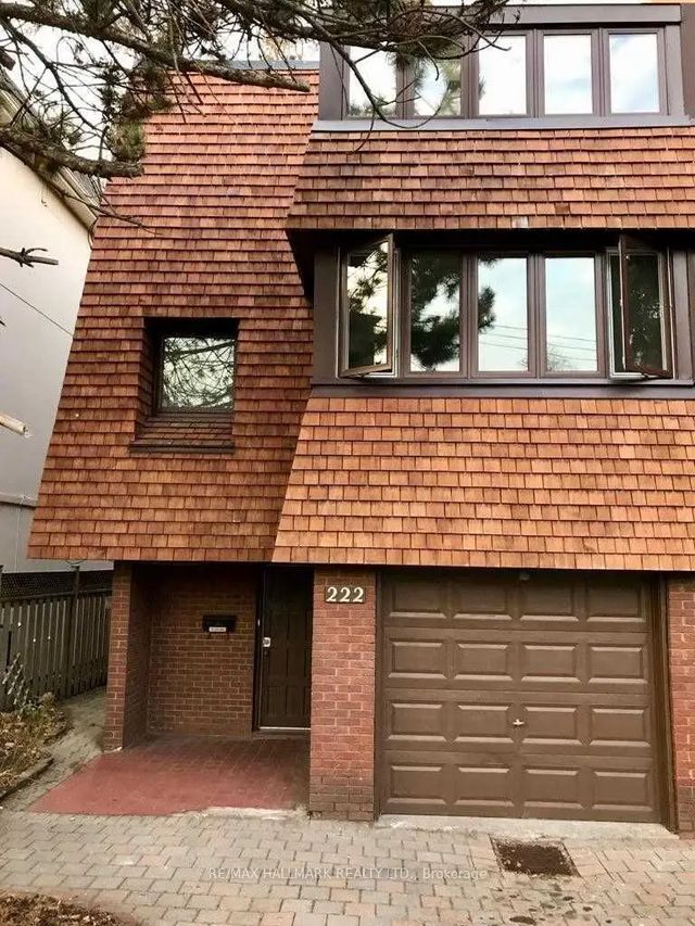 222 Broadway Avenue, Toronto C10