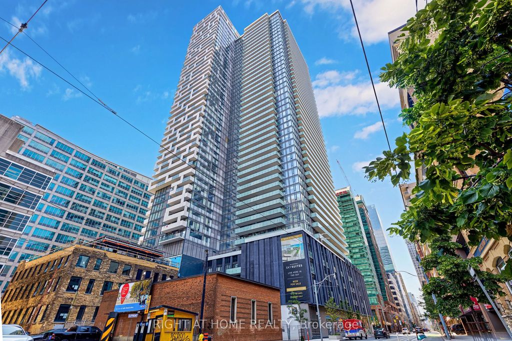 25 Richmond Street E 315, Toronto C08