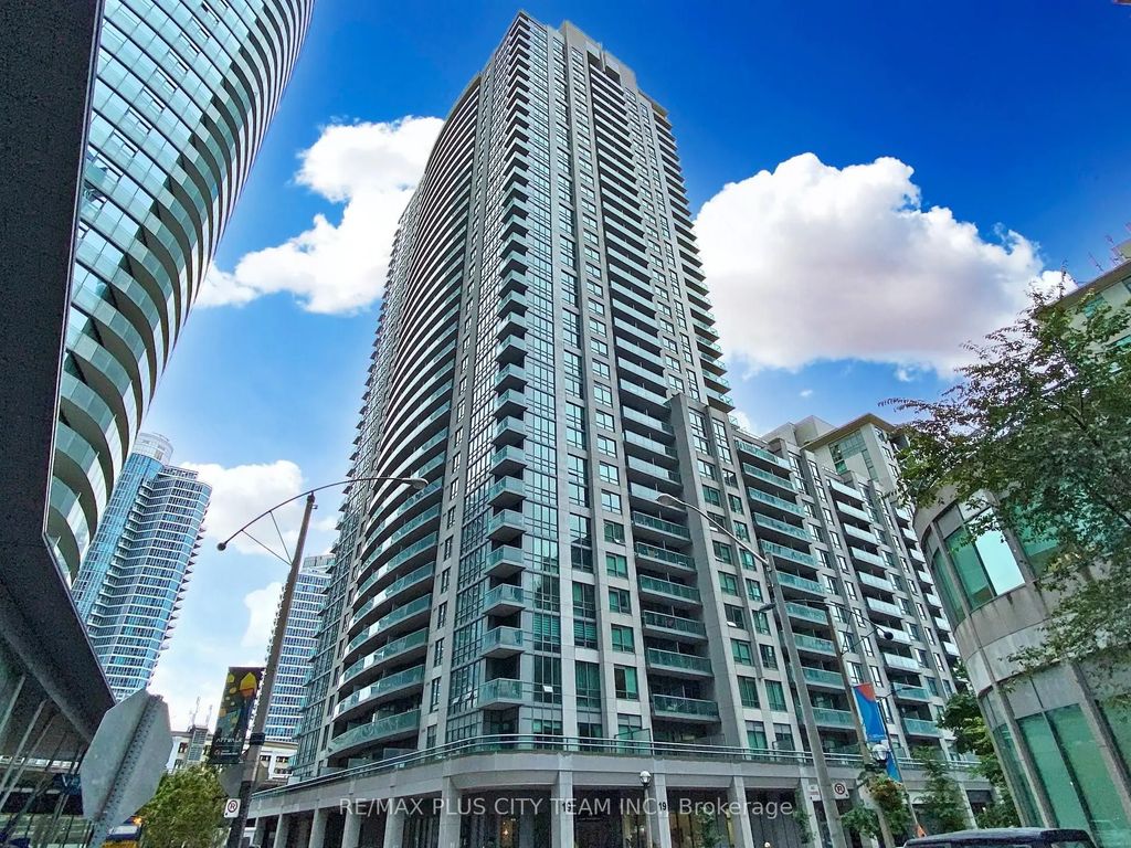 19 Grand Trunk Crescent 1103, Toronto C01