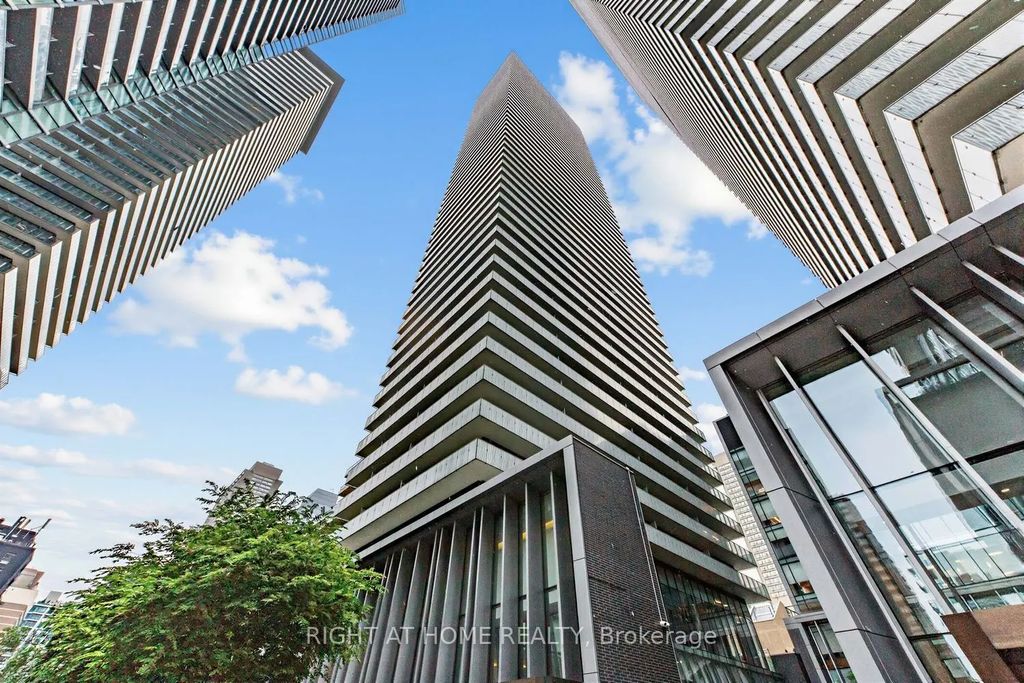 42 Charles Street E 3408, Toronto C08